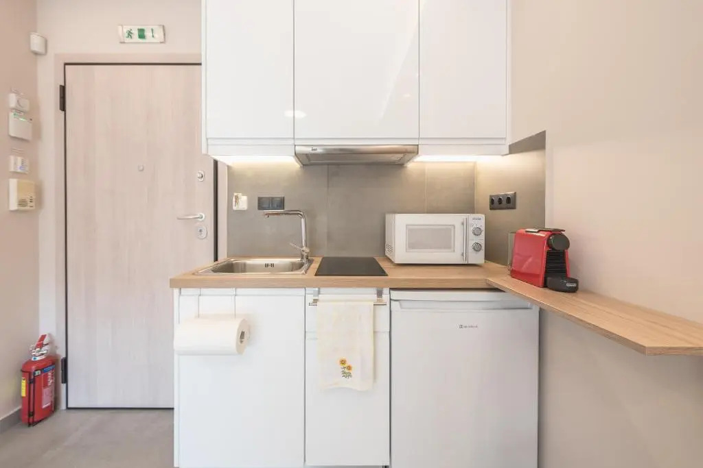 ✰Bright, renovated, spacious and cosy studio✰
