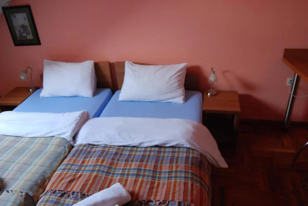 Car Royal Apartments and Rooms