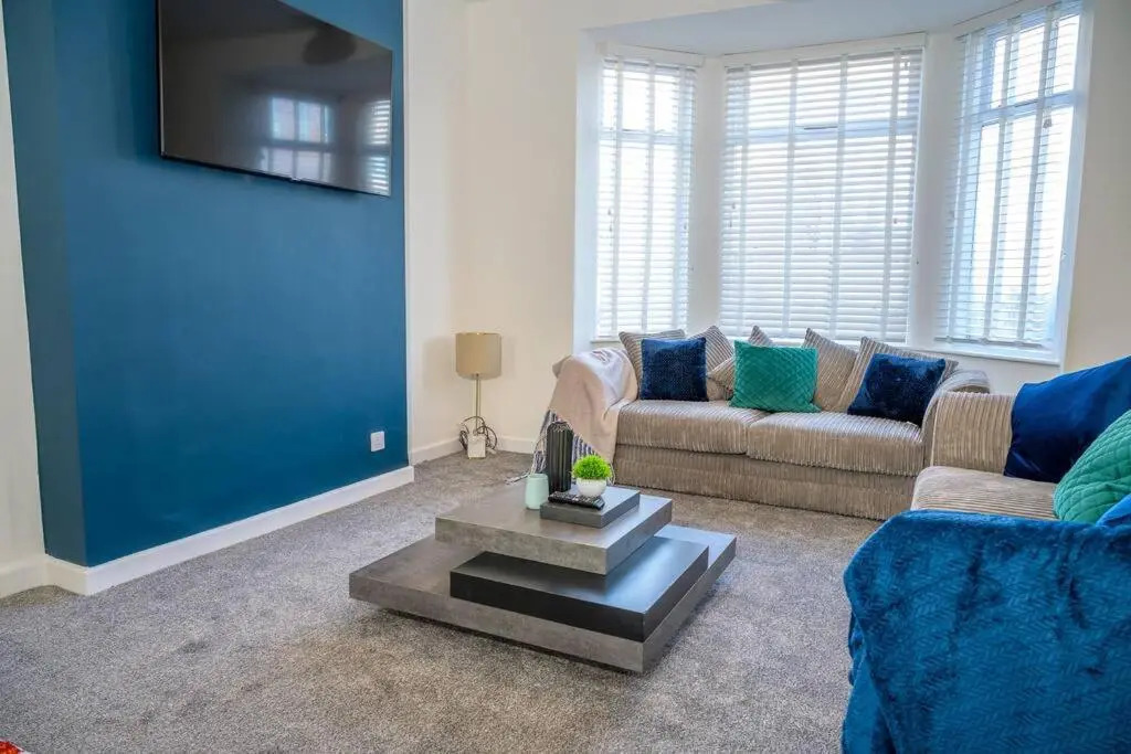 Large 7 bedroom town house in Chester City Centre