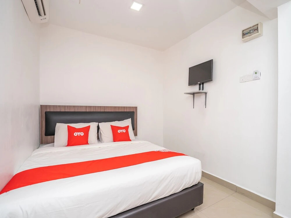 88 Star Hotel