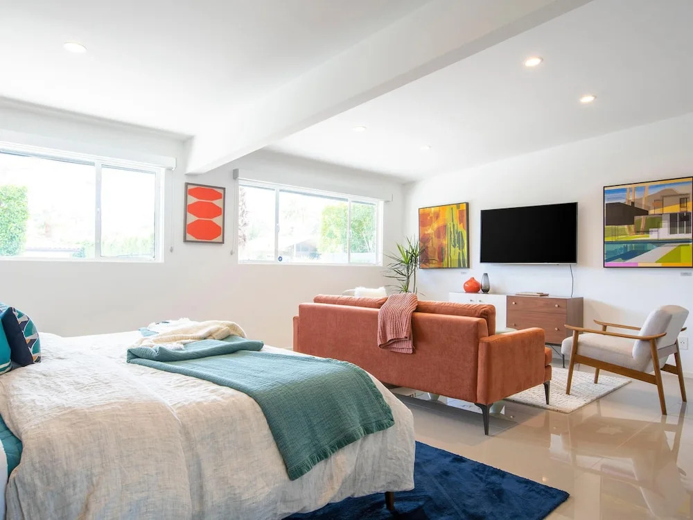 West Elm House: The Seven-Eighty by ACME House Company