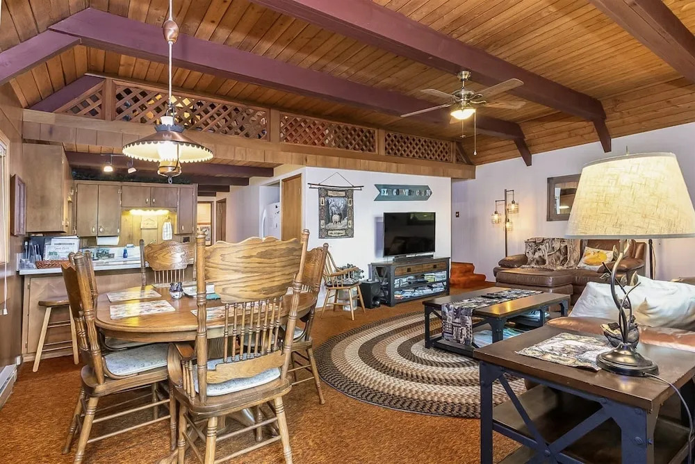 Elk Country Cabin