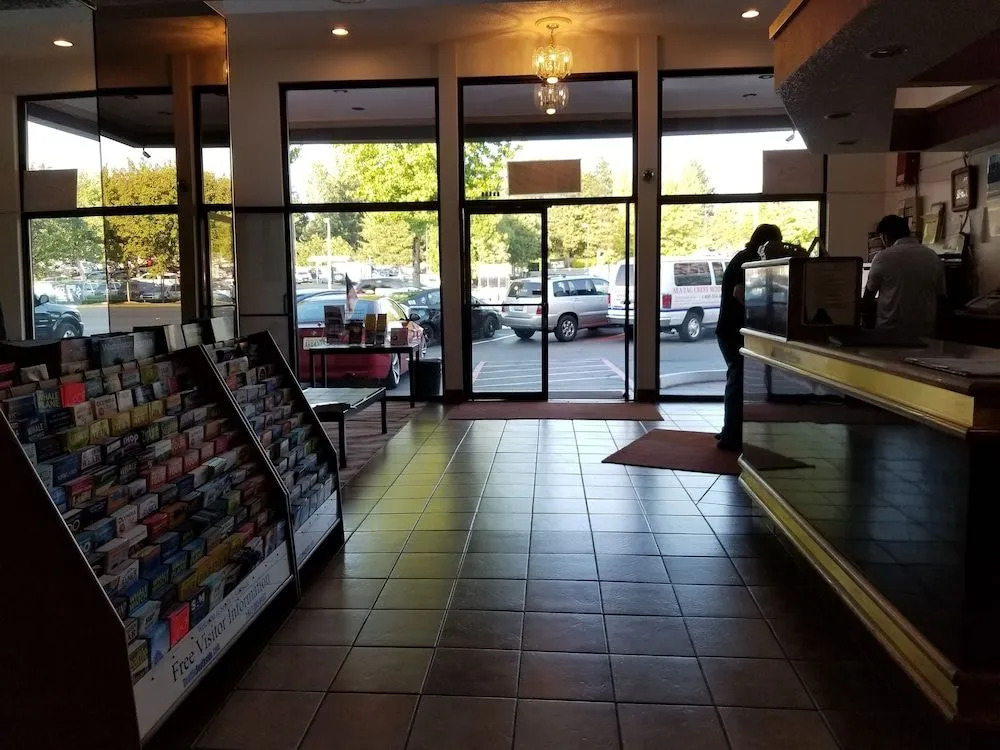 Sea-Tac Crest Motor Inn