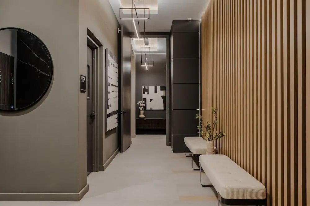 Sosuite One Bed Apt w Rooftop, Gym, Laundry