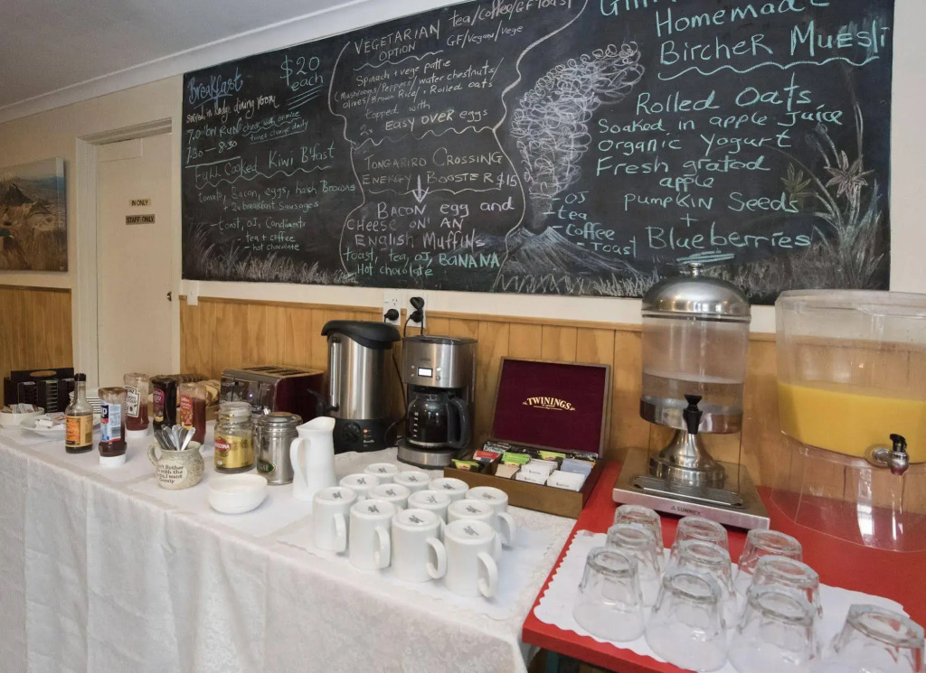 Adventure Lodge and Motels and Tongariro Crossing Track Transport