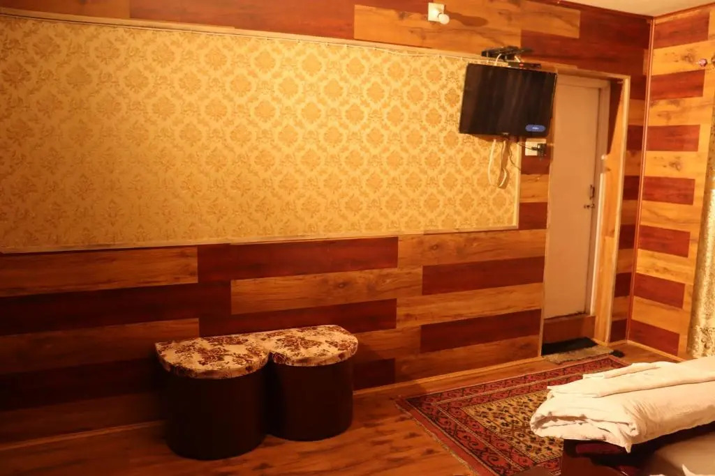 Hotel Ab-i-Hayat