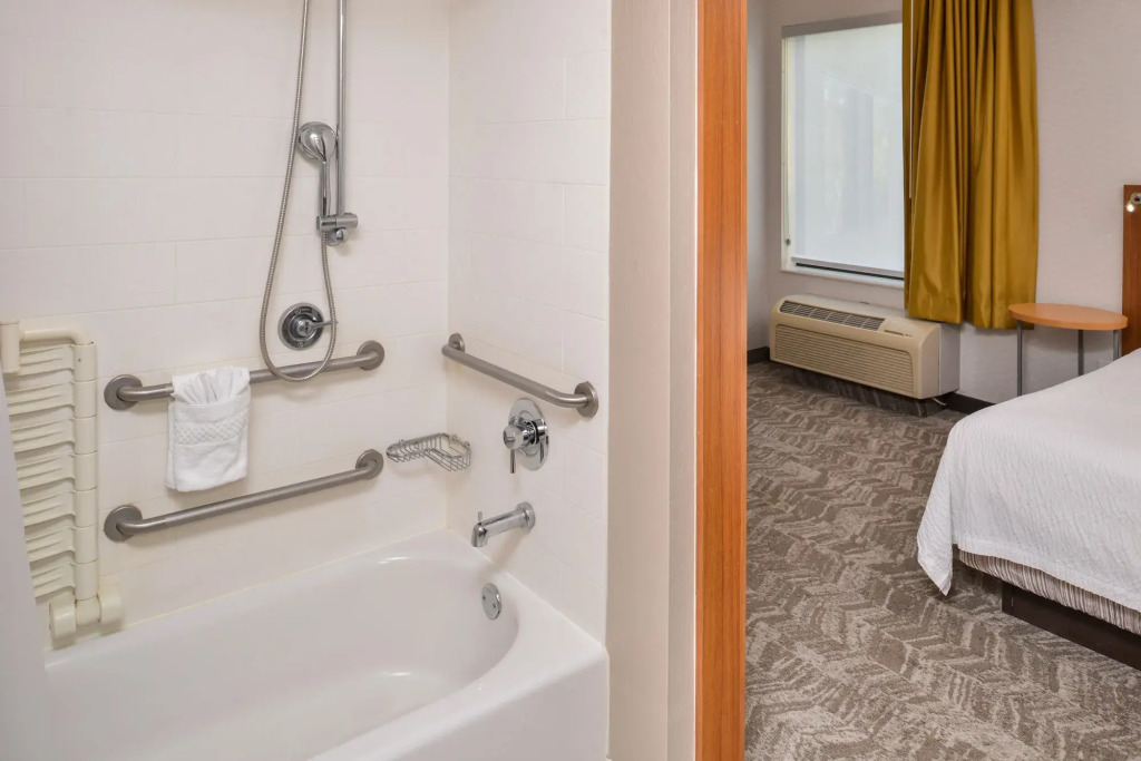 SpringHill Suites Irvine John Wayne Airport / Orange County