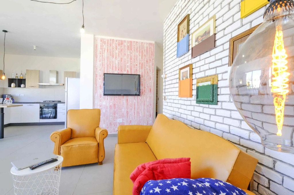 Essential suite