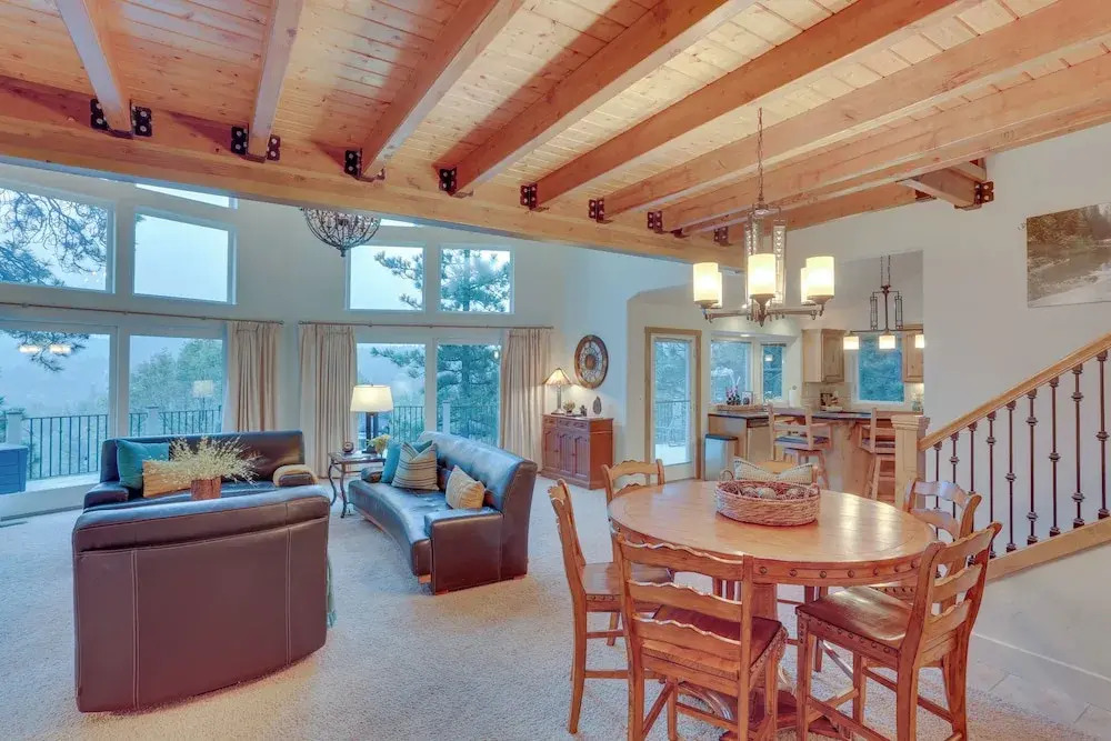 Beautiful Lake Arrowhead Cabin w/ EV Charger