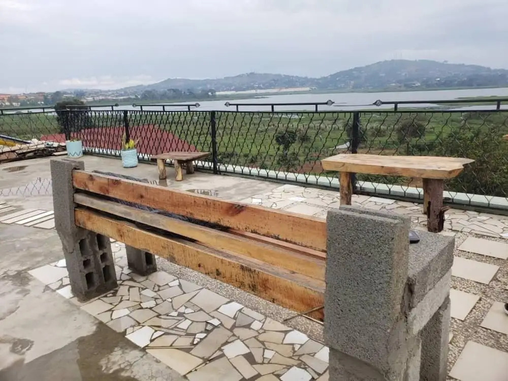 5-bed Lakeview Villa With Roofterrace and Kidspond