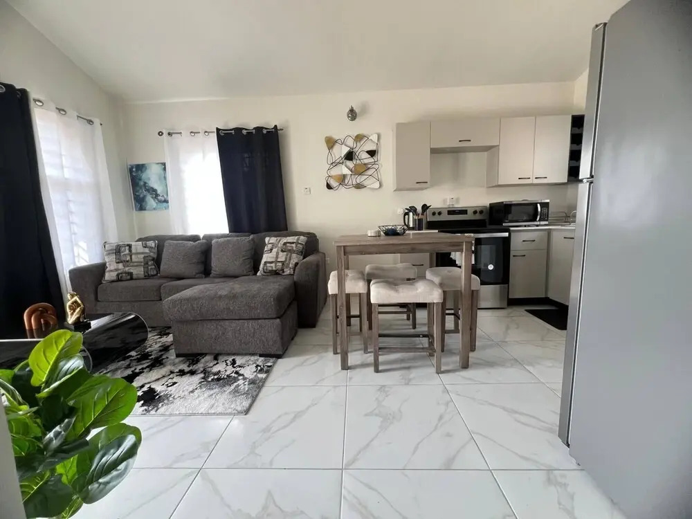 Charming 2 Bedroom Home in Phoenix Park Village
