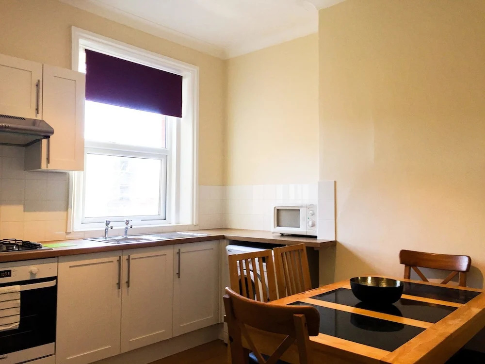 Large Maisonette - DHH