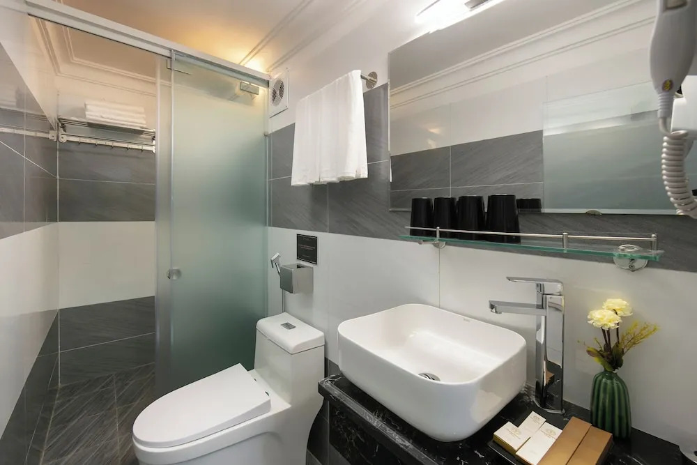 TrangTrang Luxury Hotel