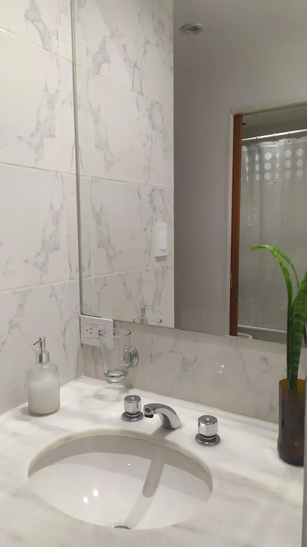 Excelente Semipiso Zona Plaza Paso by Lofter