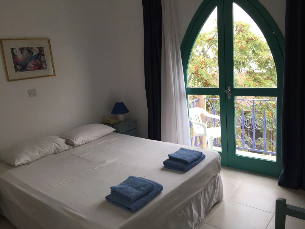Axiothea Hotel