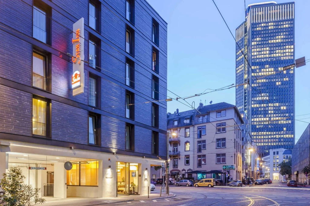 Отель Premier Inn Frankfurt City Europaviertel