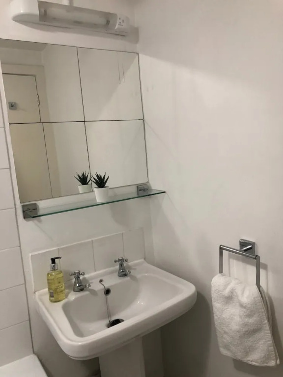 Spacious Flat in King's Cross