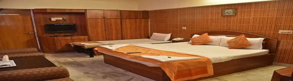 Room Maangta 111 - Andheri East