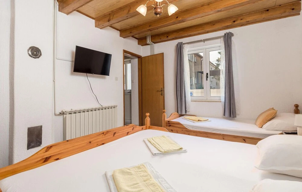 Beautiful Home in Senj With Wifi and 1 Bedrooms