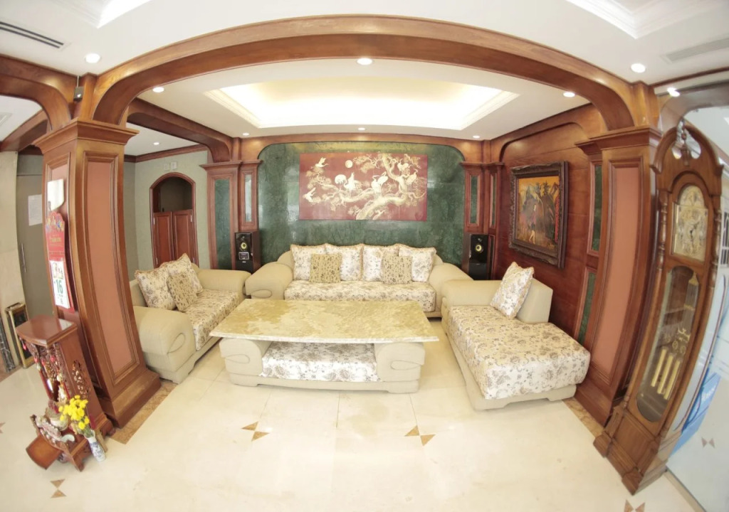 Lucky Hotel - Phu My Hung