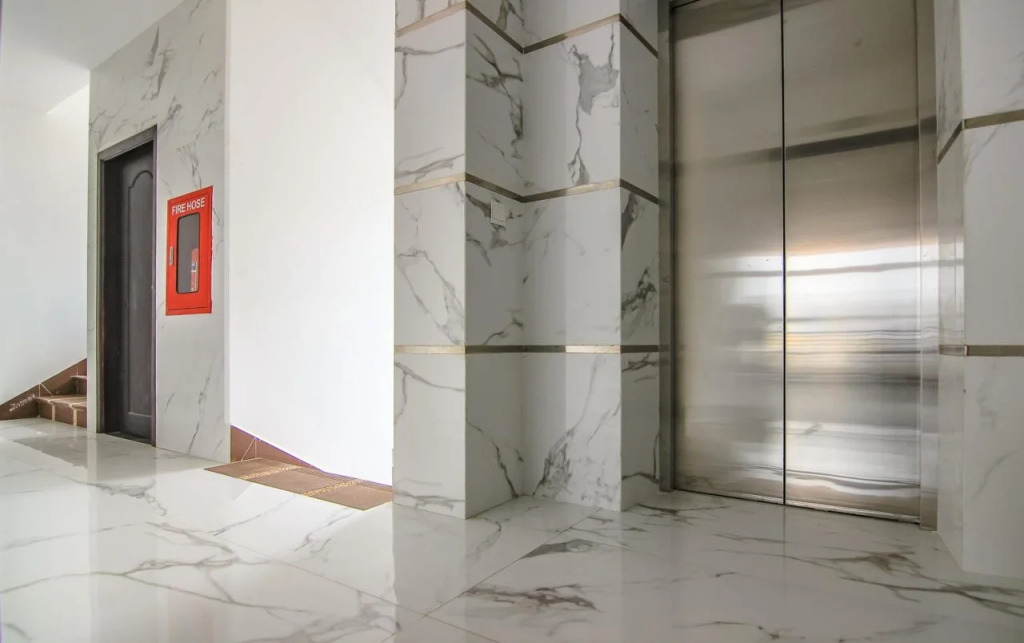 Queen Mansion Hotel & Stays