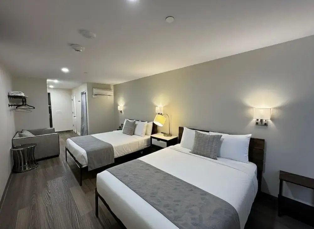 Nova Hotel JFK