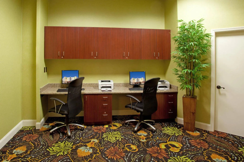 Hotel Indigo Mount Pleasant by IHG