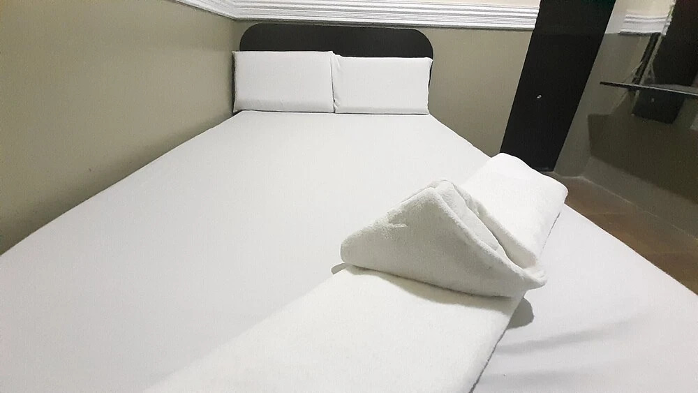 OYO 572 Kti Travellers Inn