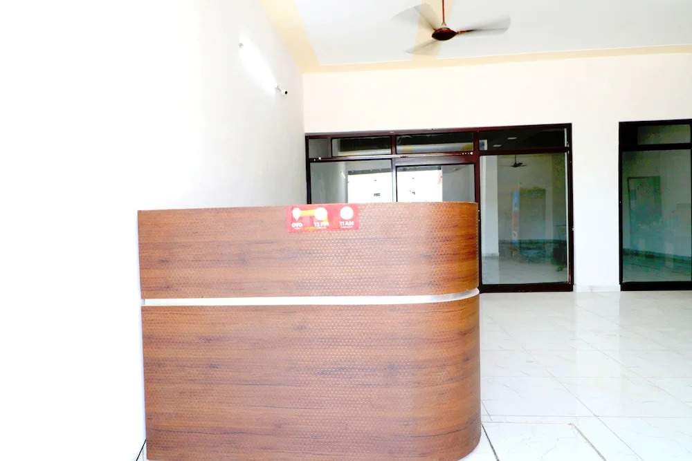 Hotel New Bury by OYO Rooms