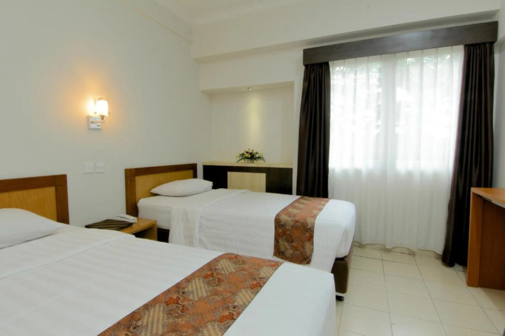 University Hotel