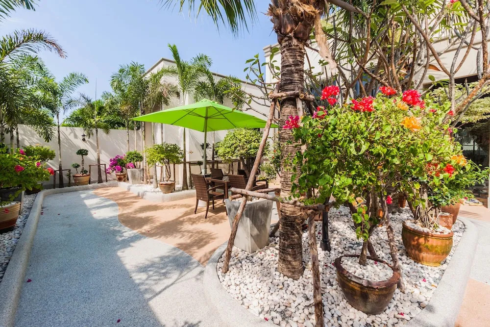 Top Pool Villa Pattaya