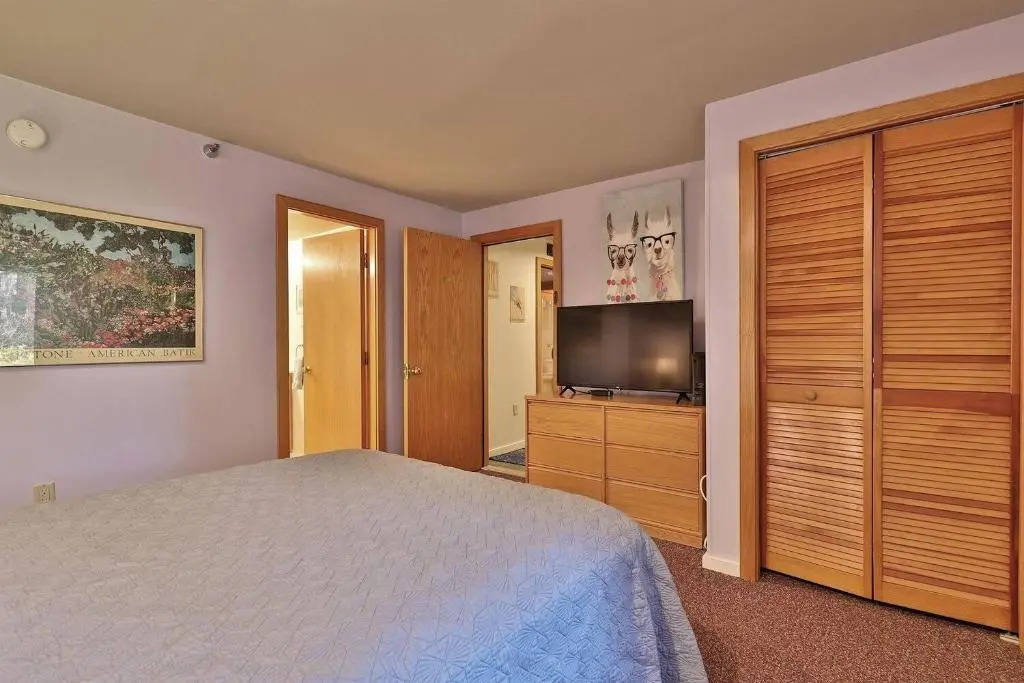 Beautiful 2 Bedroom Condo - Highridge B6