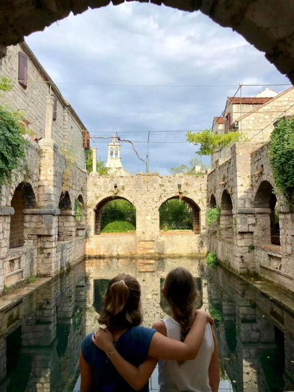 House Sidro, Stari Grad