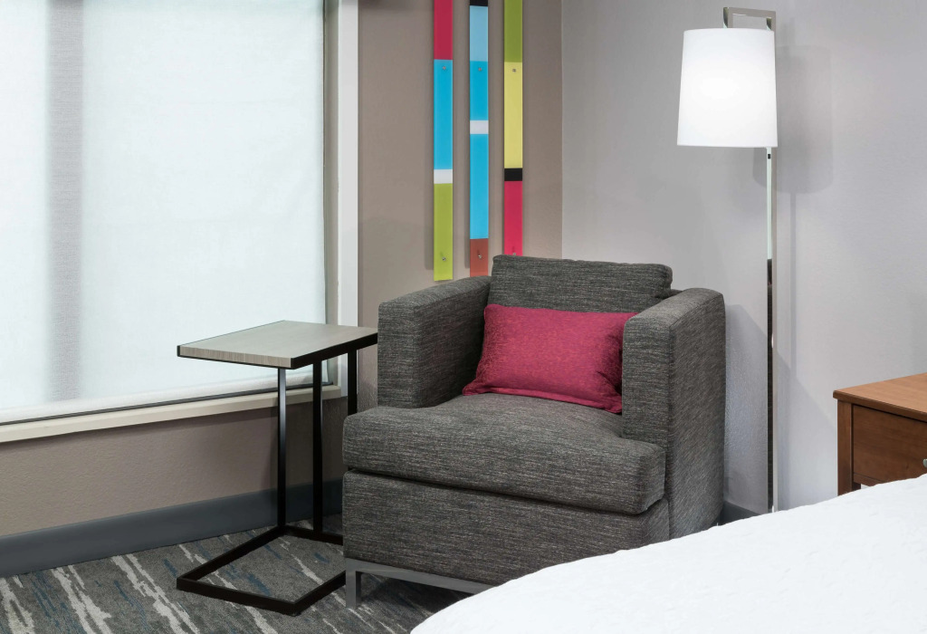 Hampton Inn & Suites Chicago North Shore
