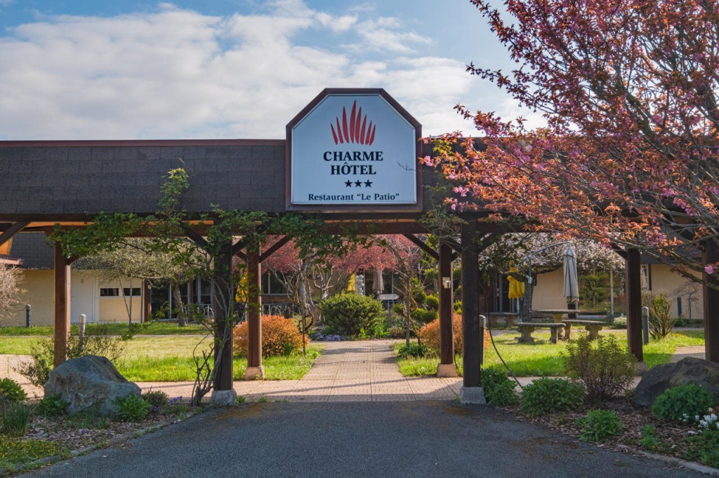 Charme Hôtel, Montbéliard Sud