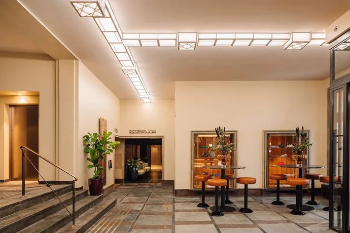 Hotel Dolphin