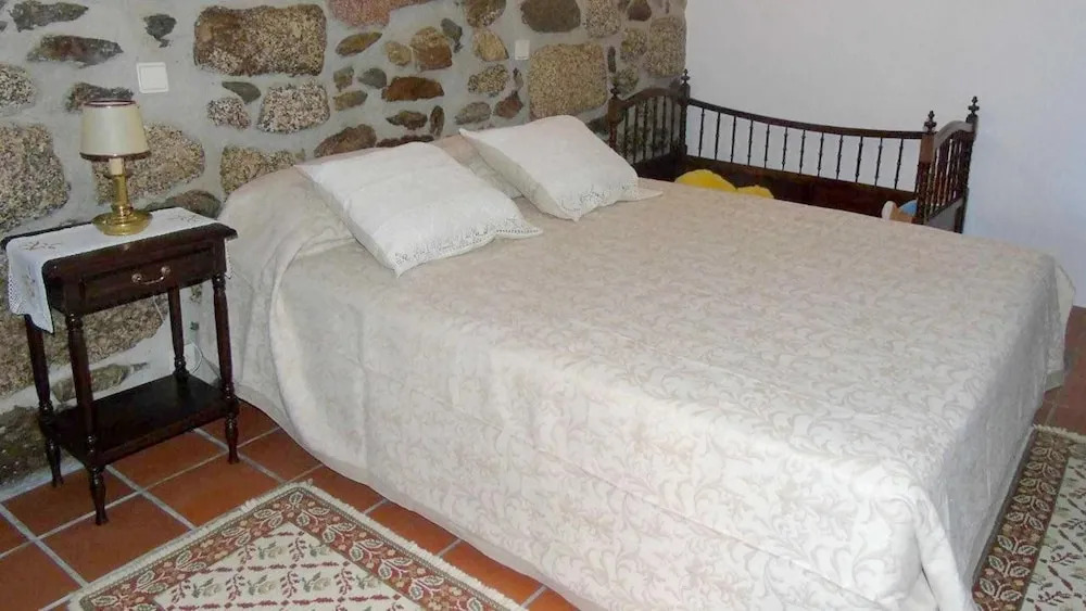 House with 3 Bedrooms in Fermil, Santa Tecla de Basto, with Pool Access, Enclosed Garden And Wifi