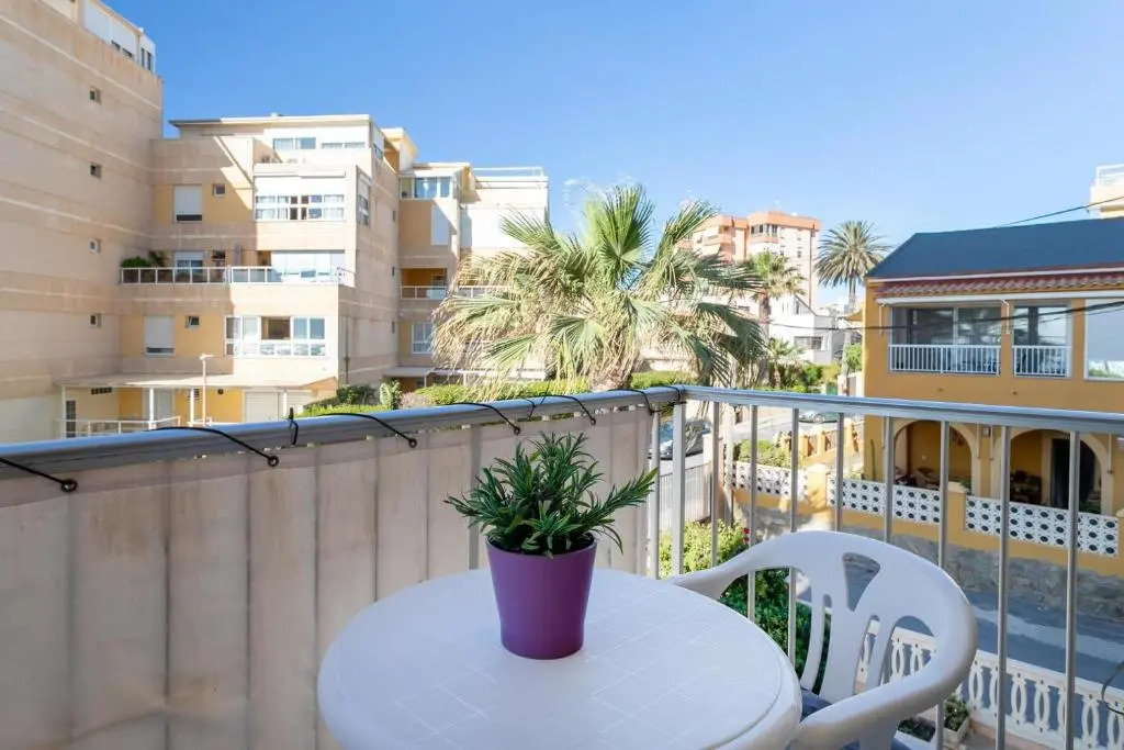 Very nice and modern studio front of the beach
