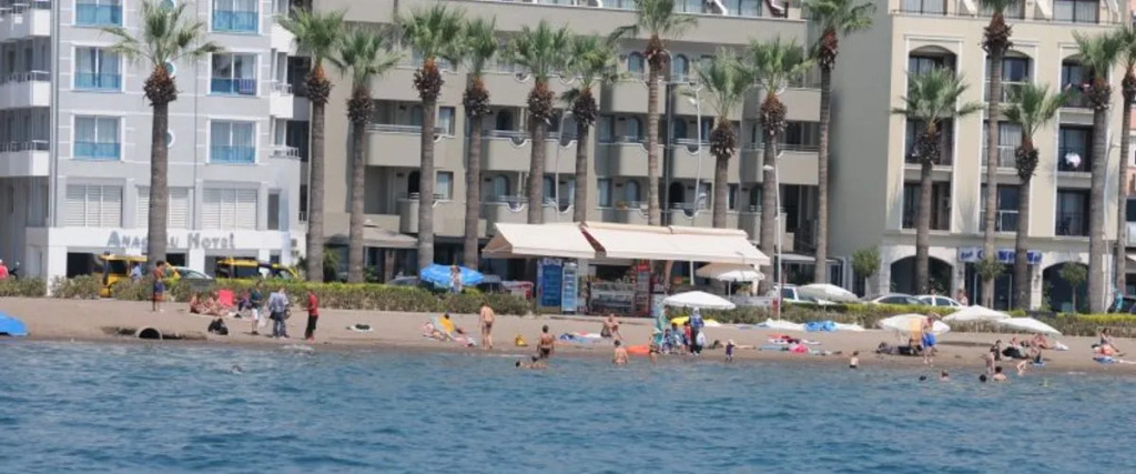 Candan City Beach