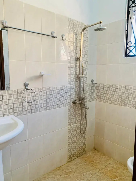 Lux Suites Hari Apartments Nyali