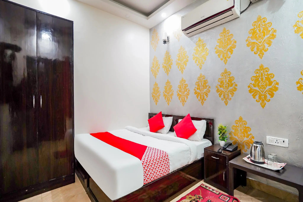 OYO 67251 Bhogal Inn
