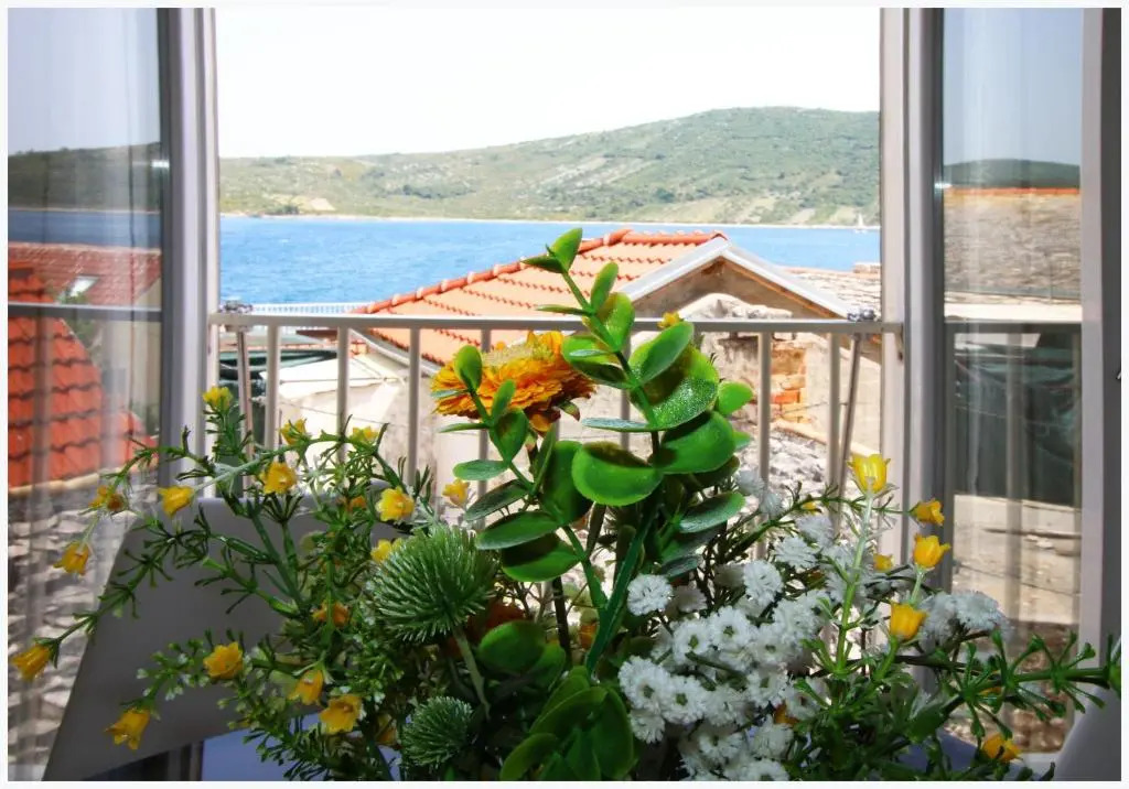 Apartment Karmela