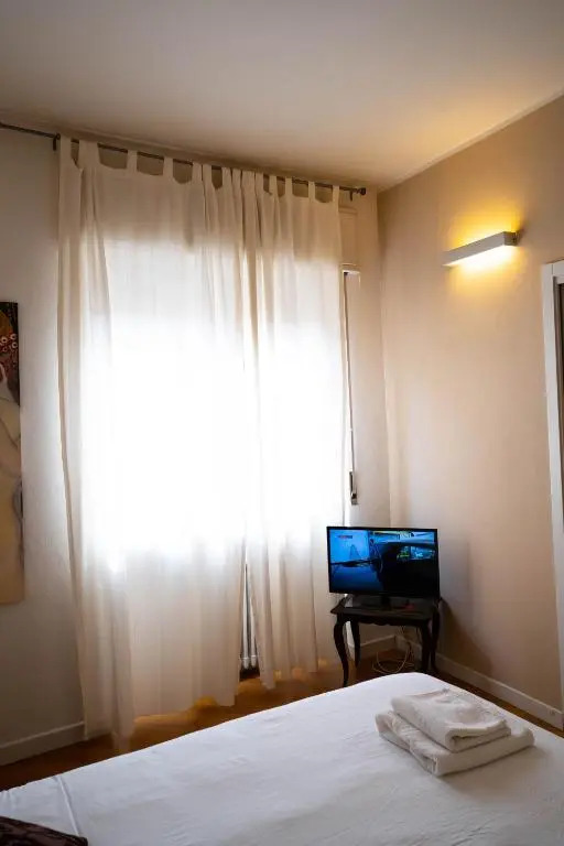V12 Apartments - Alfieri 2A