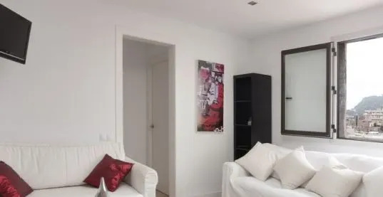 Pillow Apartments