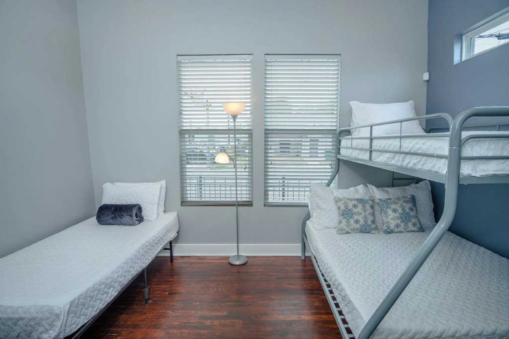 Prosperity Place Remodeled 3br 2ba Near Downtown