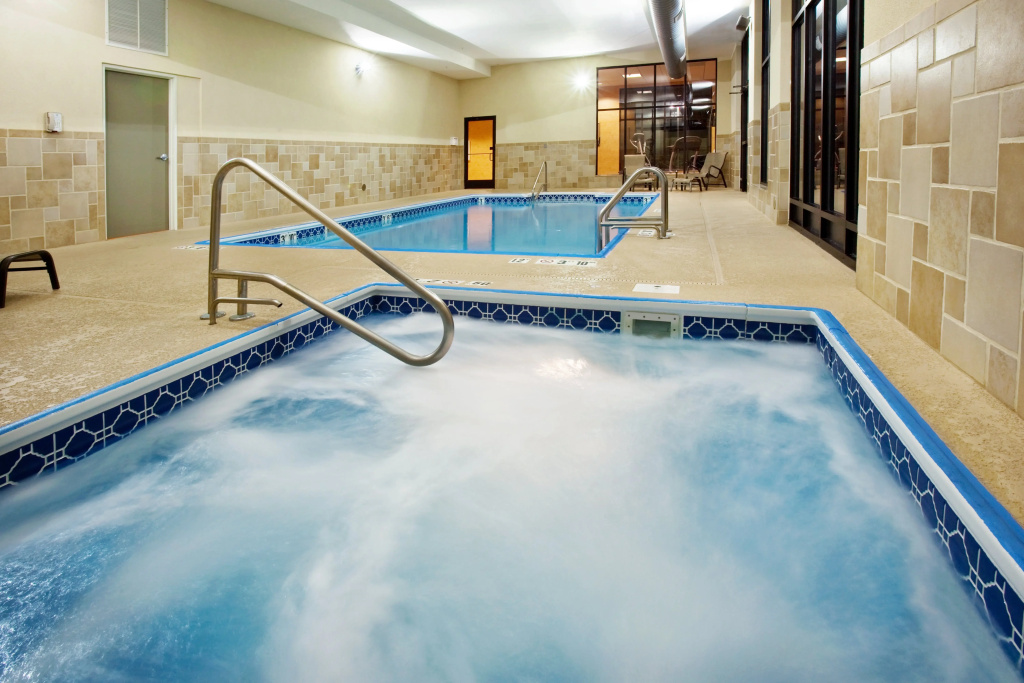Holiday Inn Quincy East by IHG