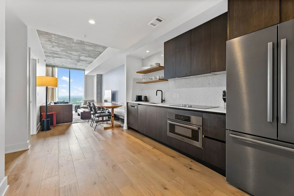 20th FL 1BR | Heated Pool | Gym | Bar | Balcony