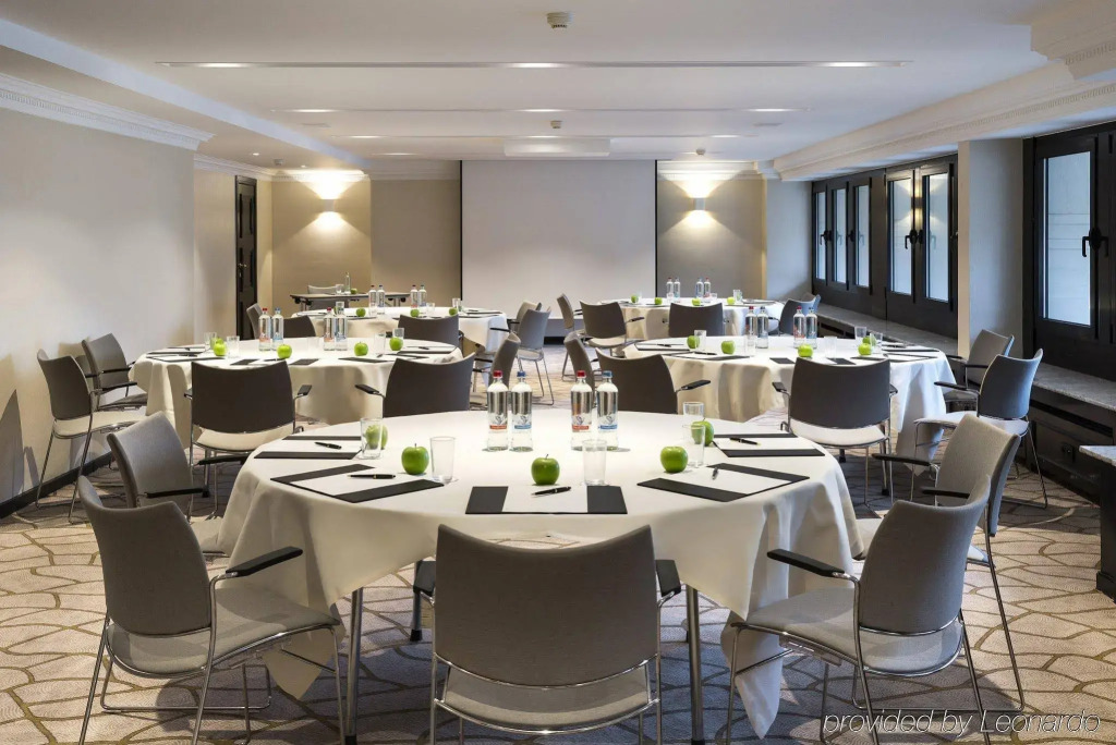 Hotel Barsey by Warwick