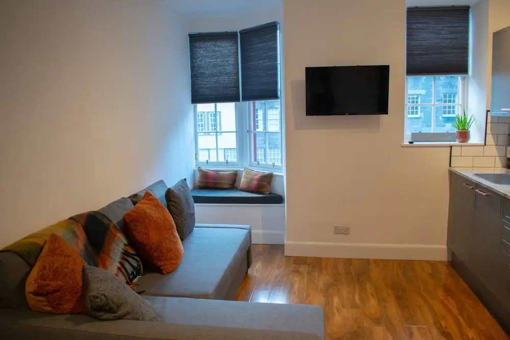 Authentic Homely 1 Bedroom Apartment on the Royal Mile