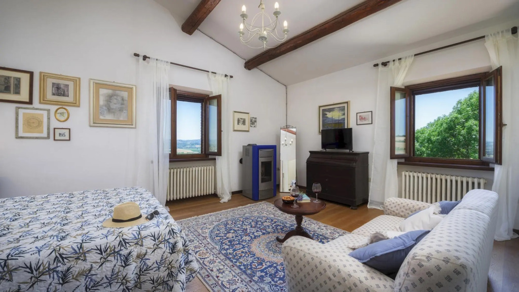 La Panoramica 8, Emma Villas